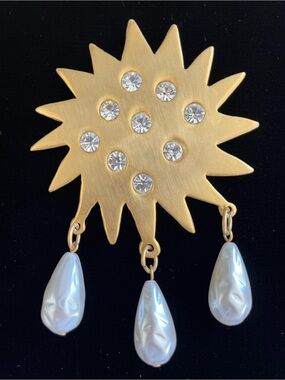 Vintage Large 80s Pearl and Gold Sun Brooch Pin